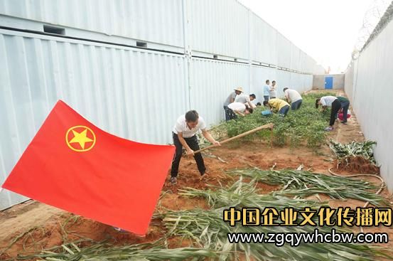 中鐵十四局建筑工程公司安哥拉項(xiàng)目“雷鋒月”活動.JPG